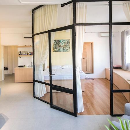 Scandinavian Apartment With Balcony In Bui Vien Ciudad Ho Chi Minh  Exterior foto